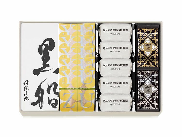 黒船カステラ・柚子どらやき(5個)・クアルトバウム(5個)・ノボタイル(12枚)の詰め合わせ
